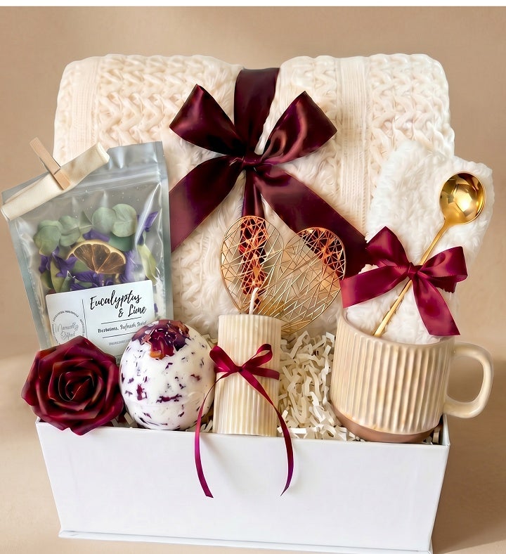 Luxury Self Care Gift Basket Spa Gift Box For Her