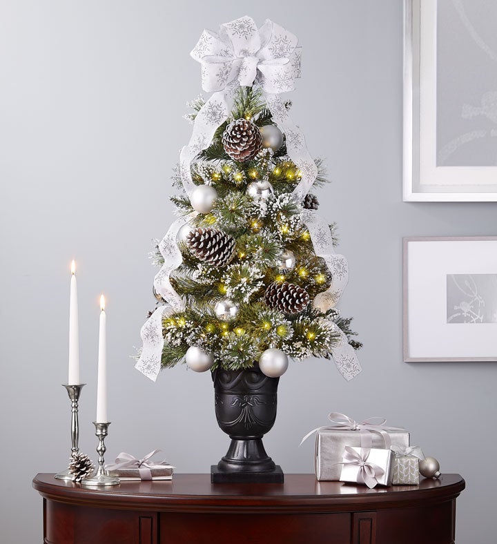 Brilliant Holiday Pine Tree 3'