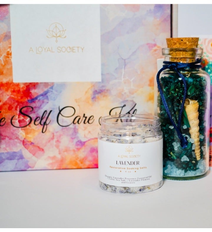 Beachside Bliss, Deluxe Beach-Themed Spa Gift Box