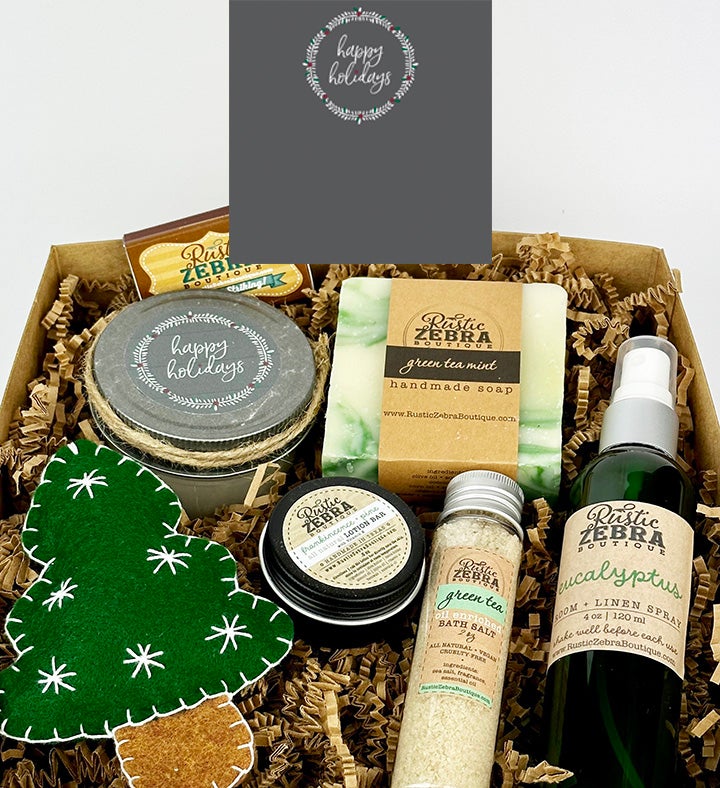 Happy Holidays Wreath Gift Box