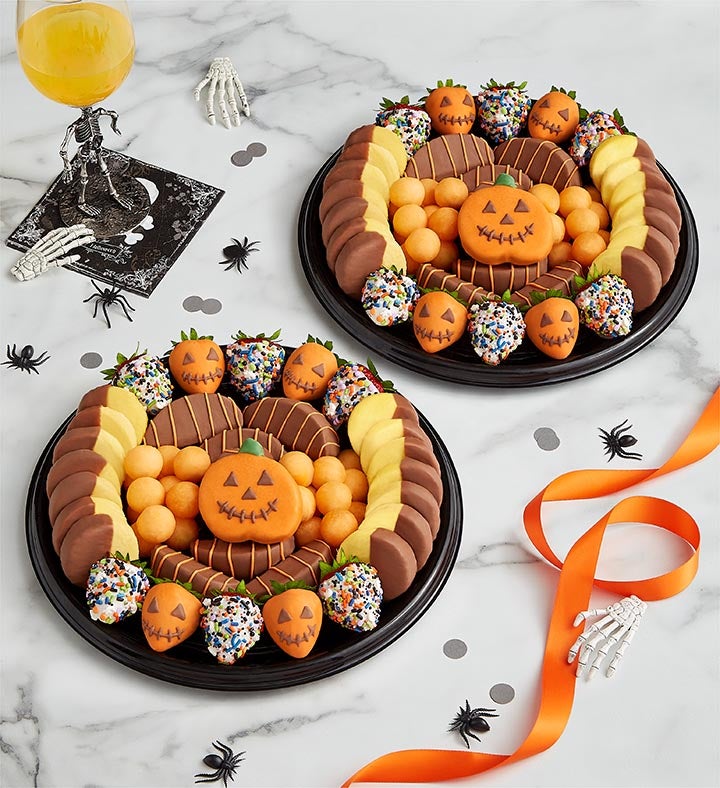 Perfectly Plated™ Halloween Fruit Platter