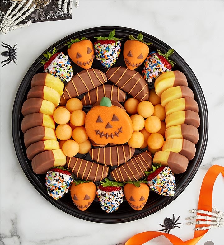 Perfectly Plated™ Halloween Fruit Platter