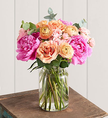 Spring Tulip Wreath - 24"