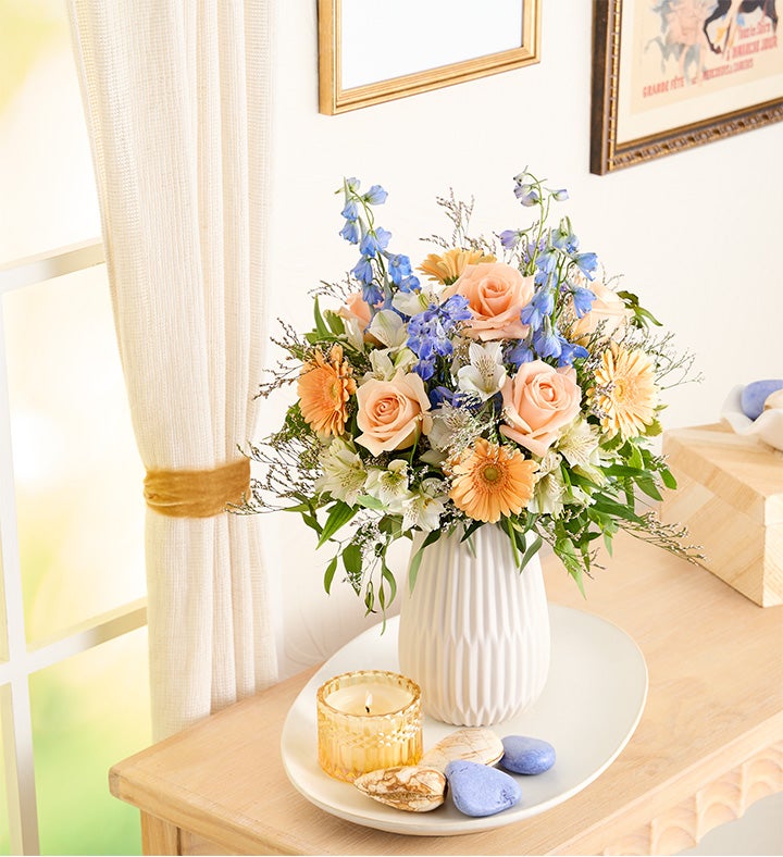 Tsmk☆ Coastal Charm™ Bouquet | 1800Flowers