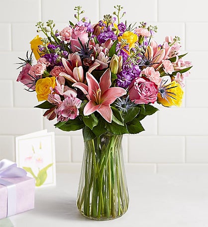 Springtime Blossoms for Mom + Free Vase
