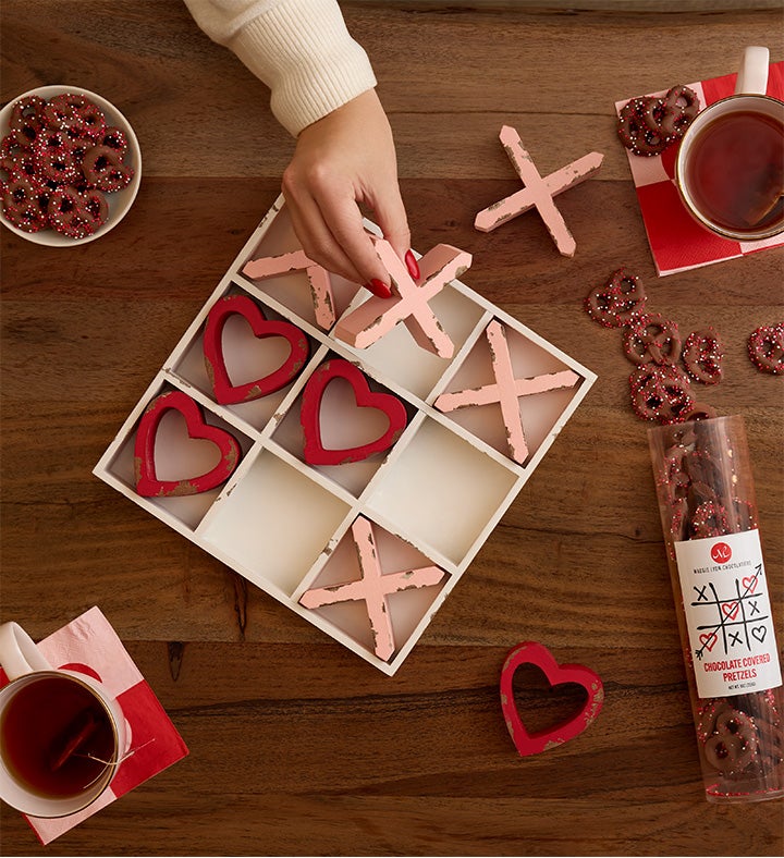 Love Match Tic Tac Toe Set