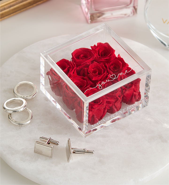 Magnificent Roses® You & Me Rose Box