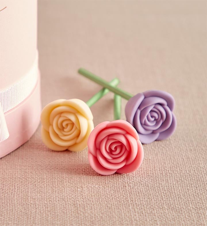 Fleur De Chocolate® Belgian Chocolate Roses – Springtime Blooms