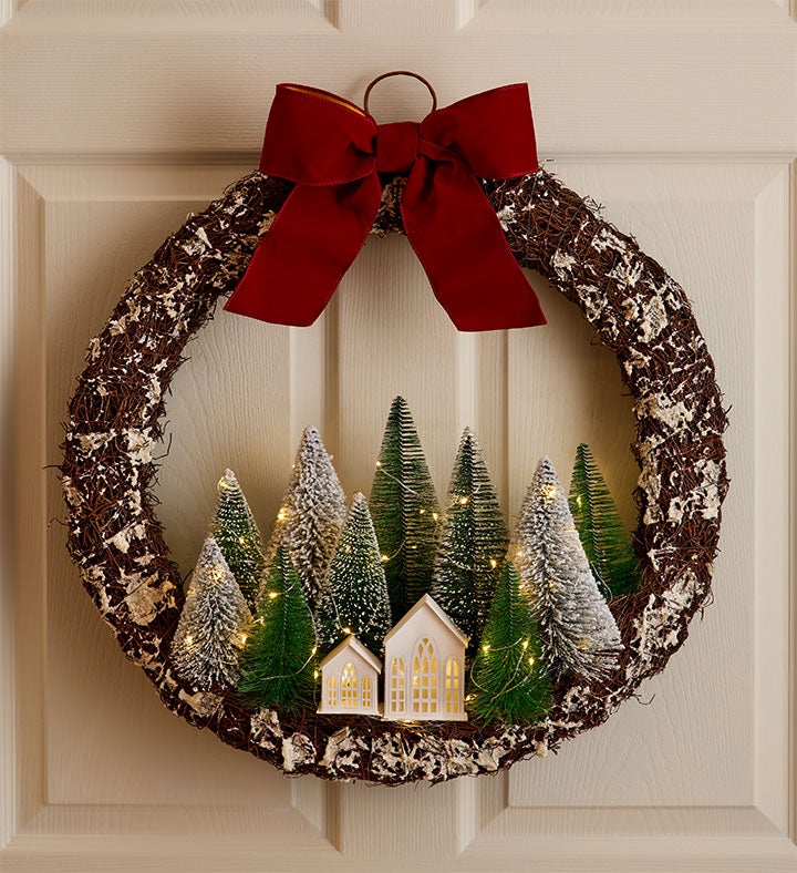 Winter Wonderland Village Wreath - 22"