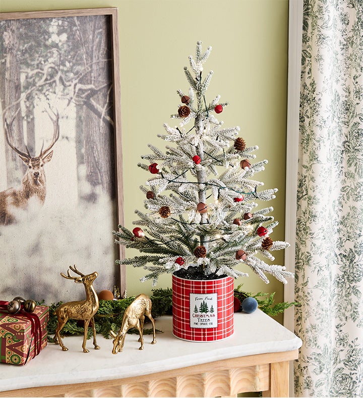 Farmhouse Christmas Tree with Lights- 24”