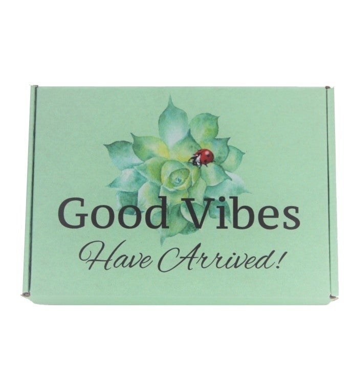 Good Vibes Women's Gift Box   "I Love You" Card