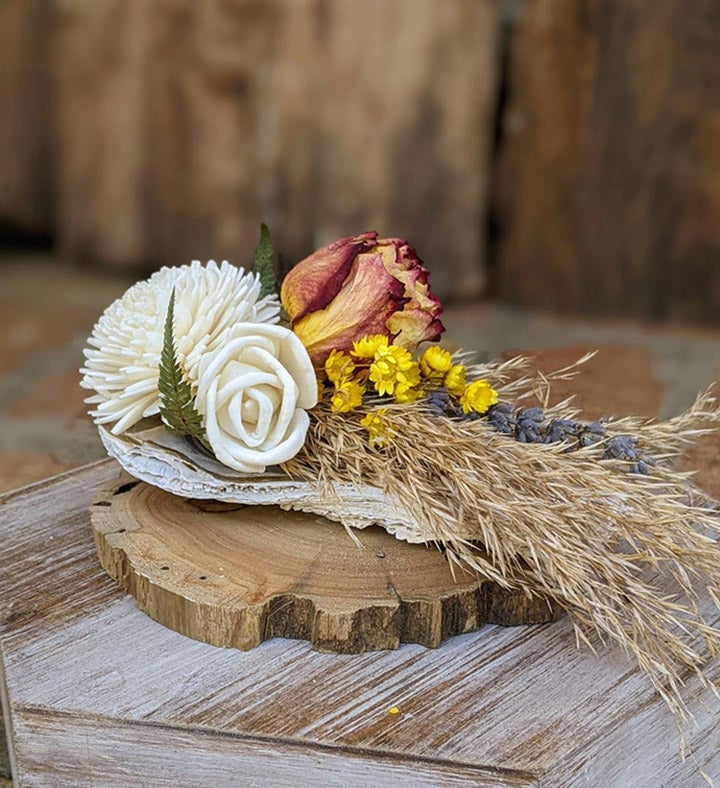 Luxury Fragrance Gift Set: Dried Flowers in an Oyster Shell Diffuser