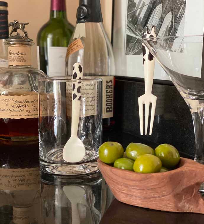 Bone & Wood Bar Set (2 Spoons, 1 Fork, Olive Pot)