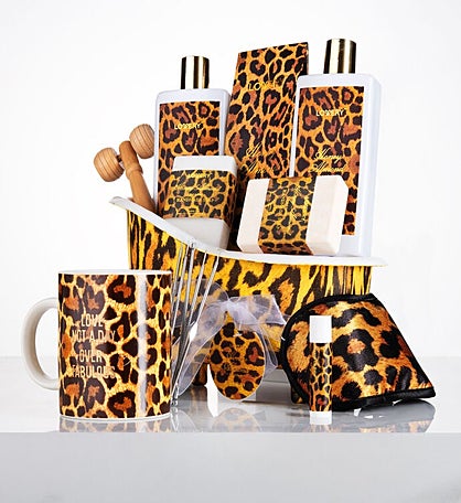 Bath & Body Gift Basket - 18pc Honey Almond Spa Kit In Leopard Print