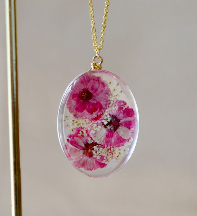 Real Pink and White Flower Pendant Necklace