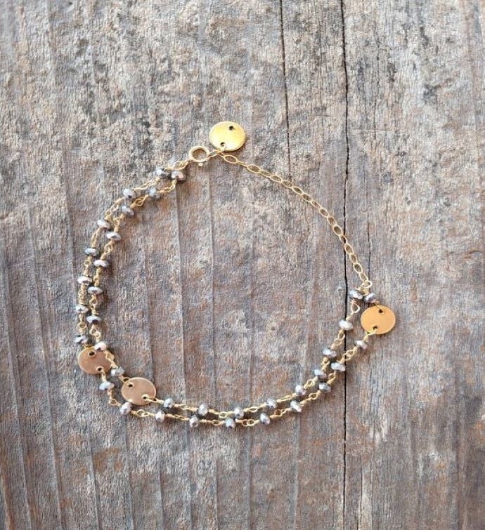 Small Featherweight Earring 