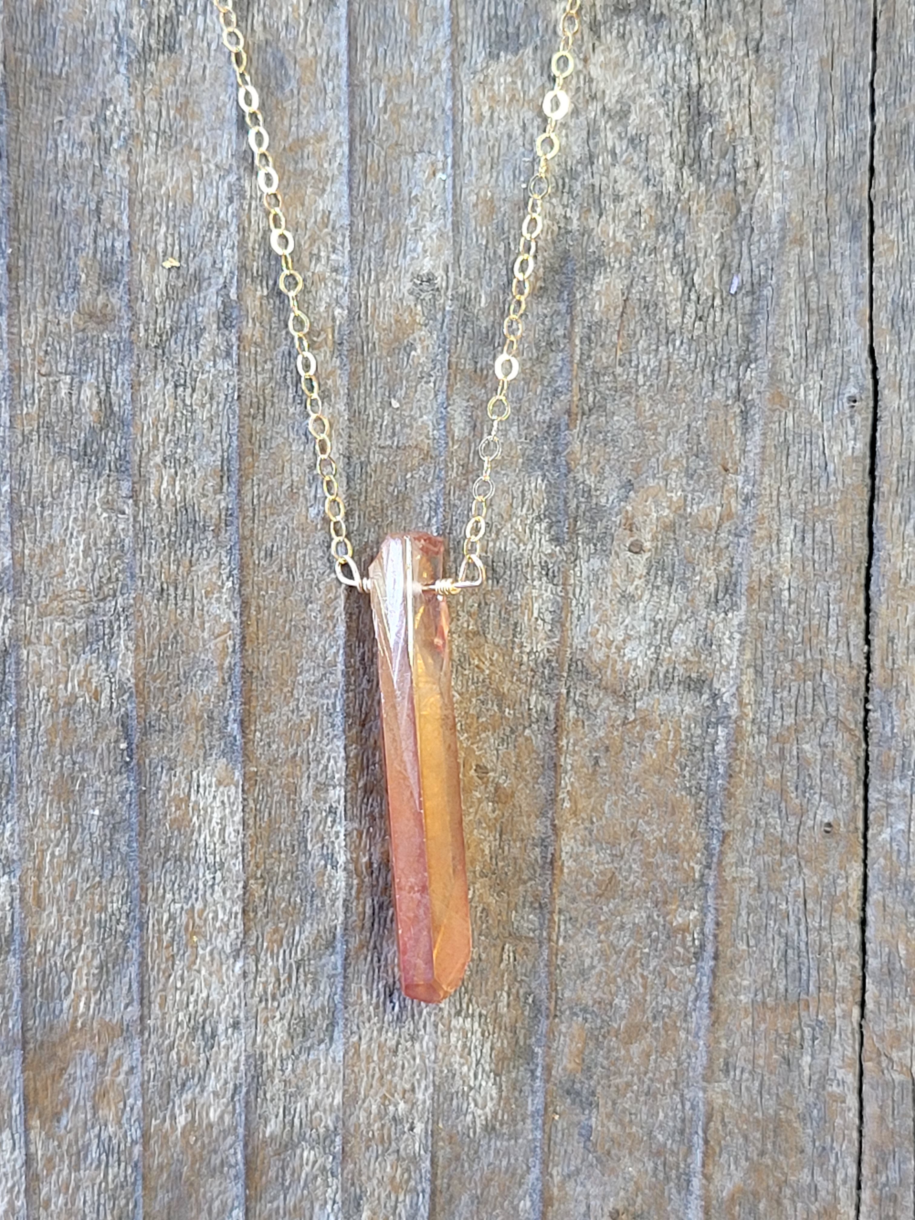 Single Peach Qtz Crystal Pendant Necklace 