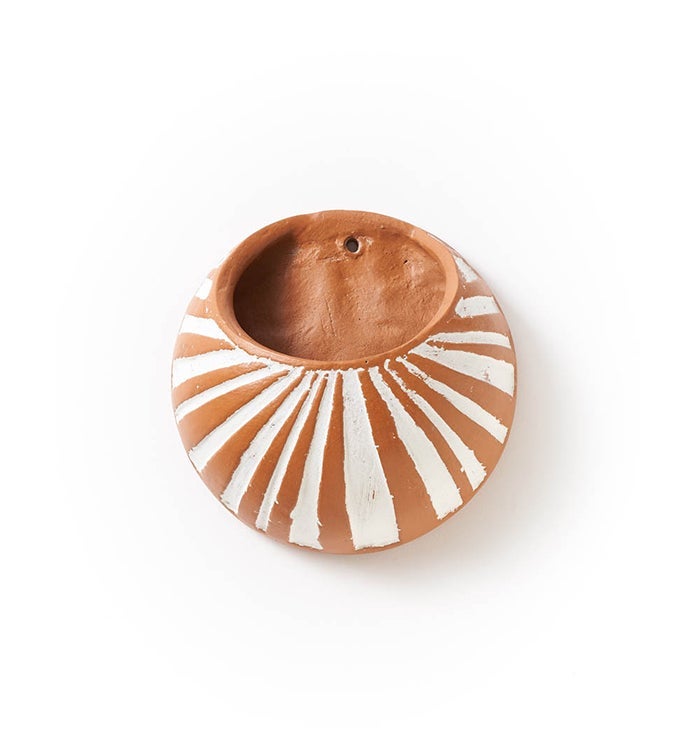 Vasanta Terracotta Wall Planter