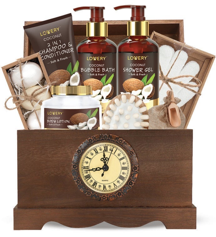 Lovery Luxury Bath Gift Set In Vintage Style Wooden Clock Box – 13 Pc