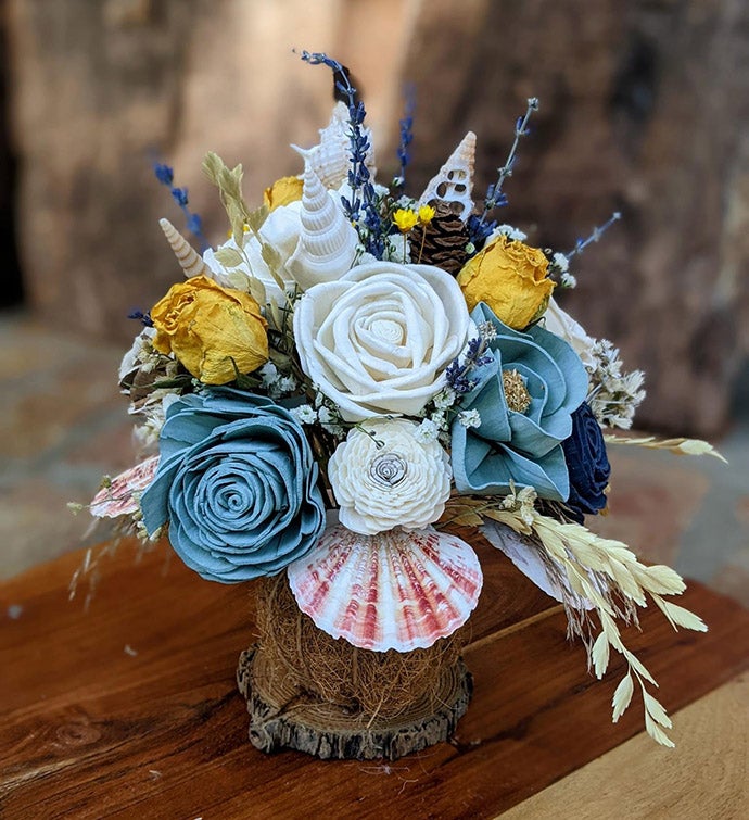 Preserved Bouquet With Seashells
