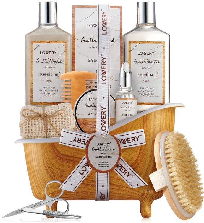 Vanilla Almond Bath Set   11Pc Grooming Spa Basket