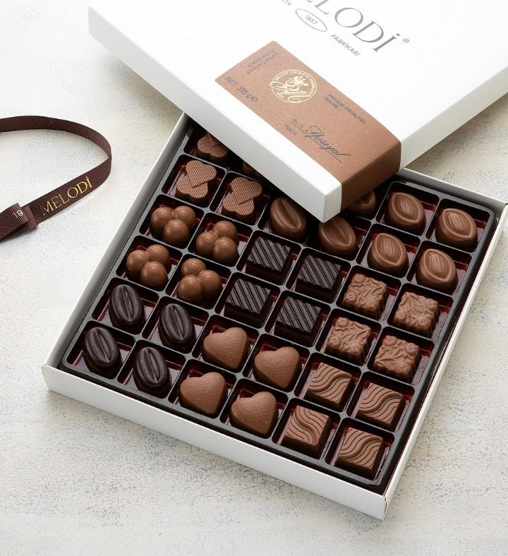 Preline Premium Luxury Chocolate Gift Box | Praline chocolate, Premium  chocolate, Chocolate gift boxes