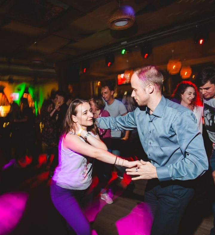 1 hour Private Ballroom Dance Lesson