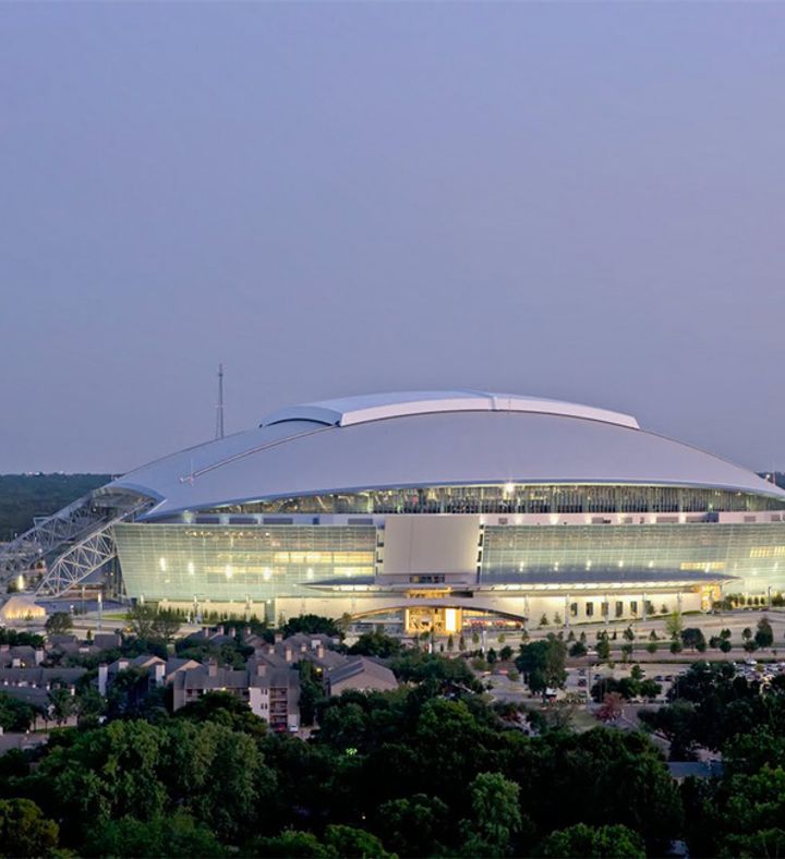 Behind the scenes Dallas Cowboys Stadium Tour