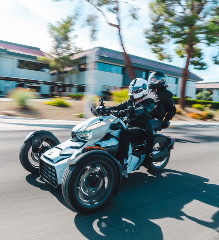 Couples Motorbike Tour Of The Vegas Desert