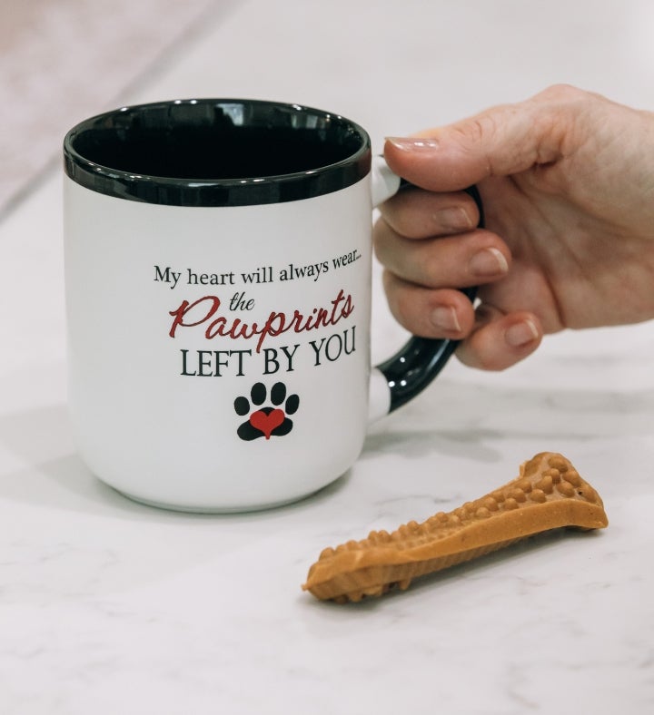 Pet Memorial Mug: Pawprints Left By You
