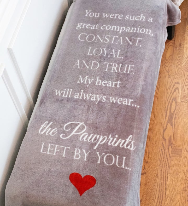 Pet Hugs Blanket: Pawprints Left By You Memorial Blanket