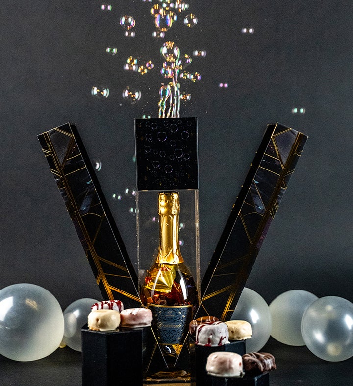 Luxe Bubble Gift Box With Mini Cake Donuts