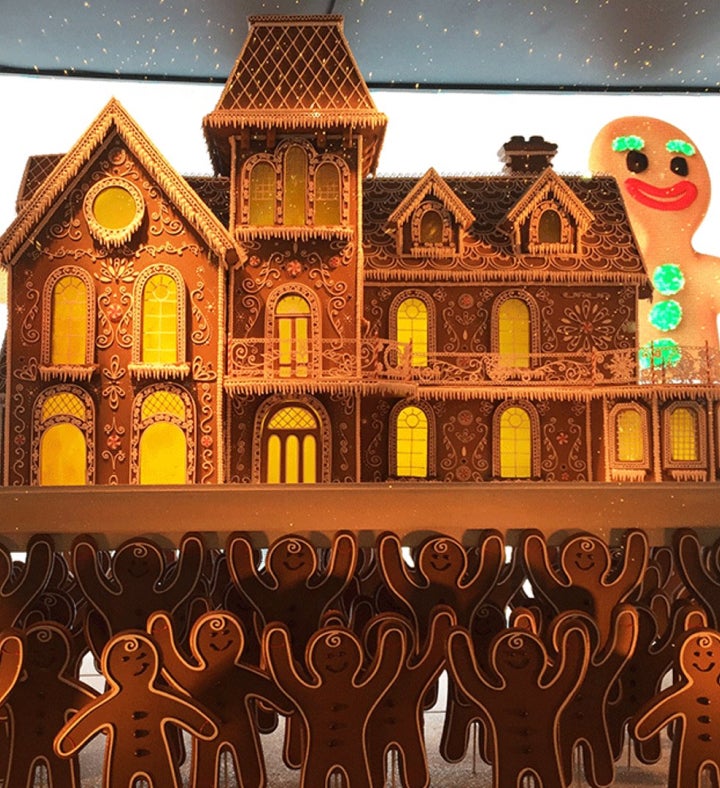 Nyc Holiday Lights & Movie Sites Tour For Two