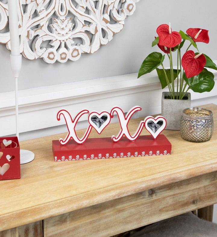 Heart And Floral "xoxo" Valentine's Day Photo Frame - 12"