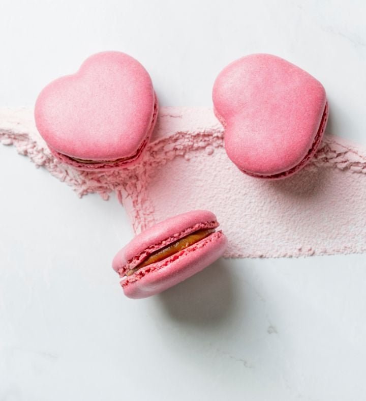 15 Macarons Heart Gift Box