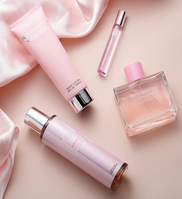 Romantic Moment Womens Signature Beauty And Self Care Gift Box