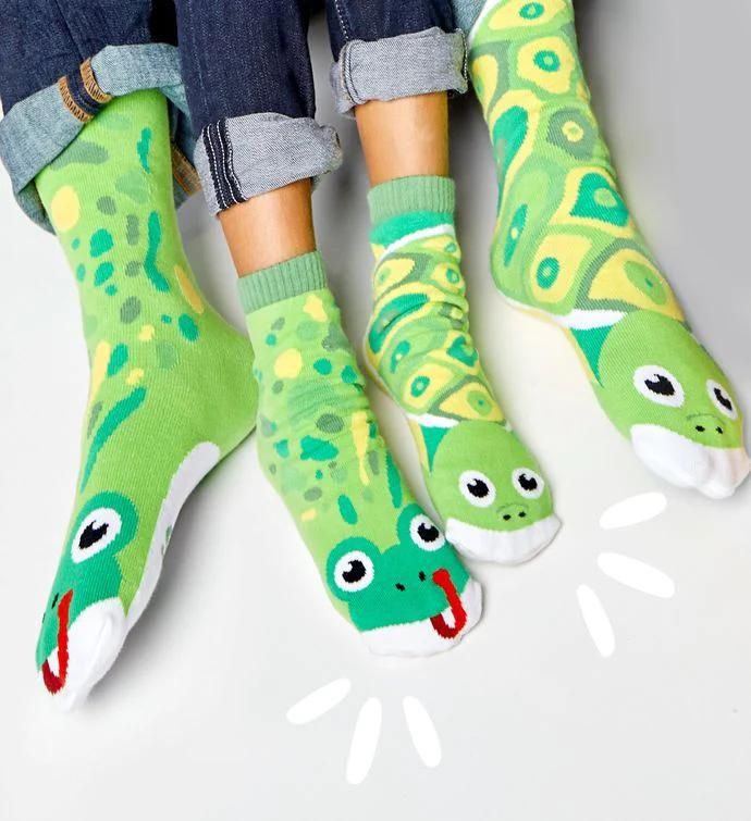 Frog & Turtle Mismatchy Set  2 Pairs!    Adult Large + Adult Large
