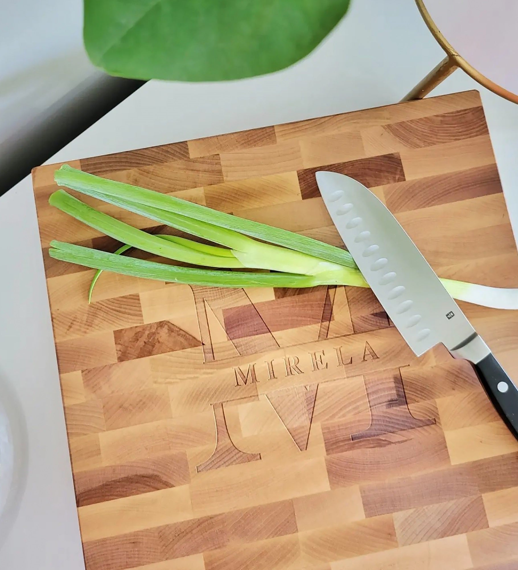 Decorative Name & Initial Personalized Butcher Block Cutting Board