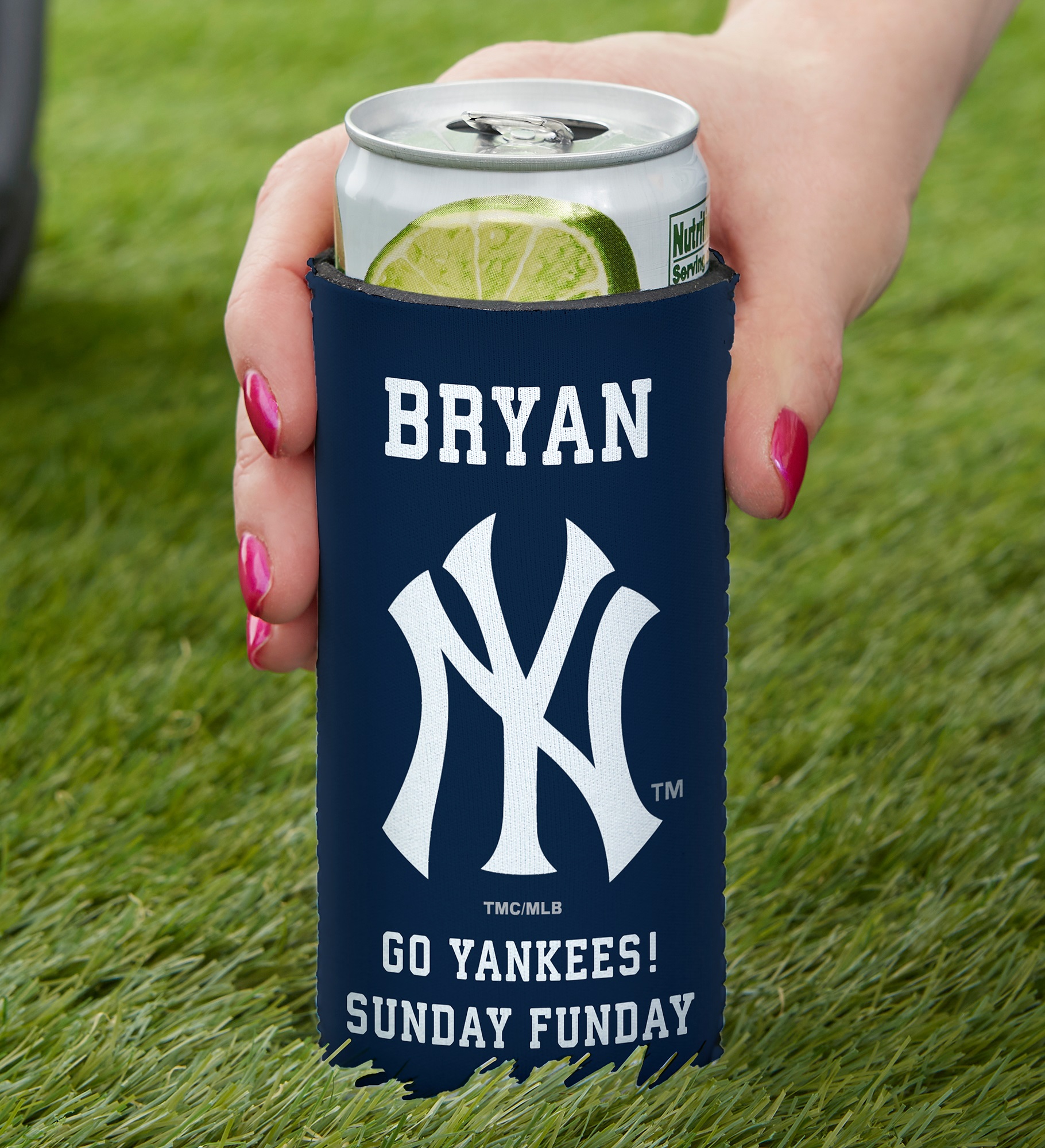 MLB New York Yankees Personalized Slim Can Holder