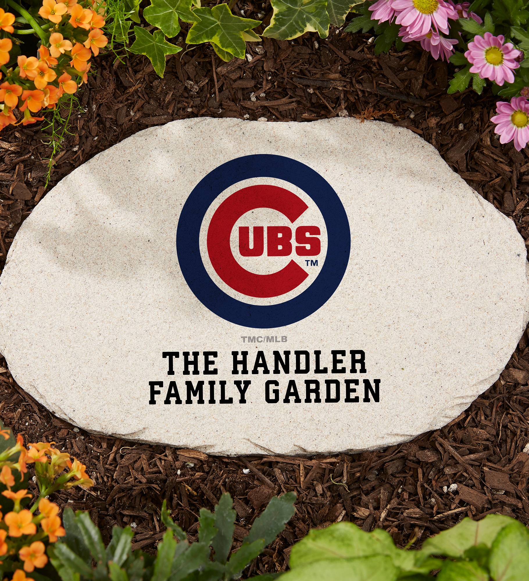 MLB Chicago Cubs Personalized Round Garden Stone