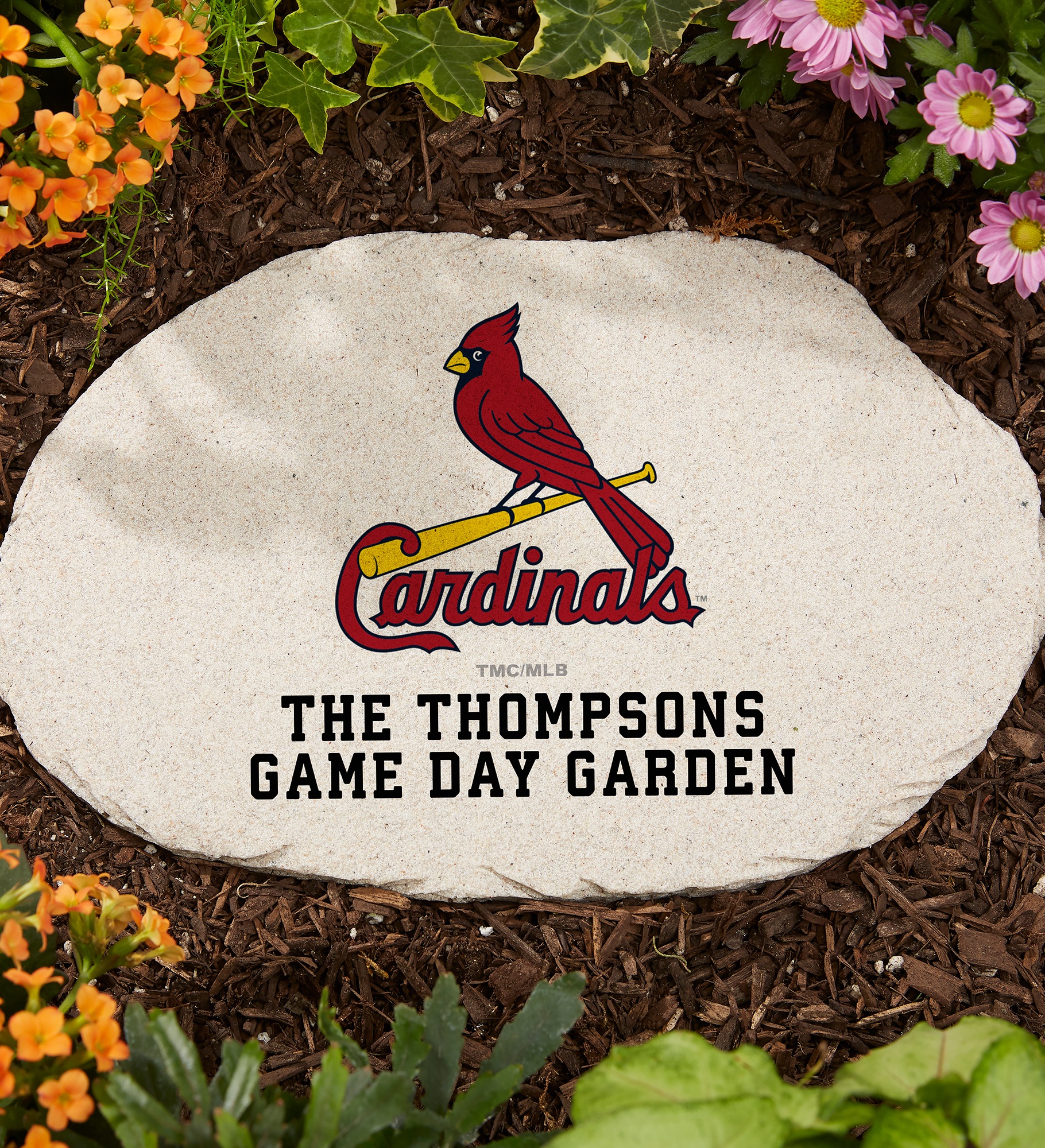 MLB St. Louis Cardinals Personalized Round Garden Stone
