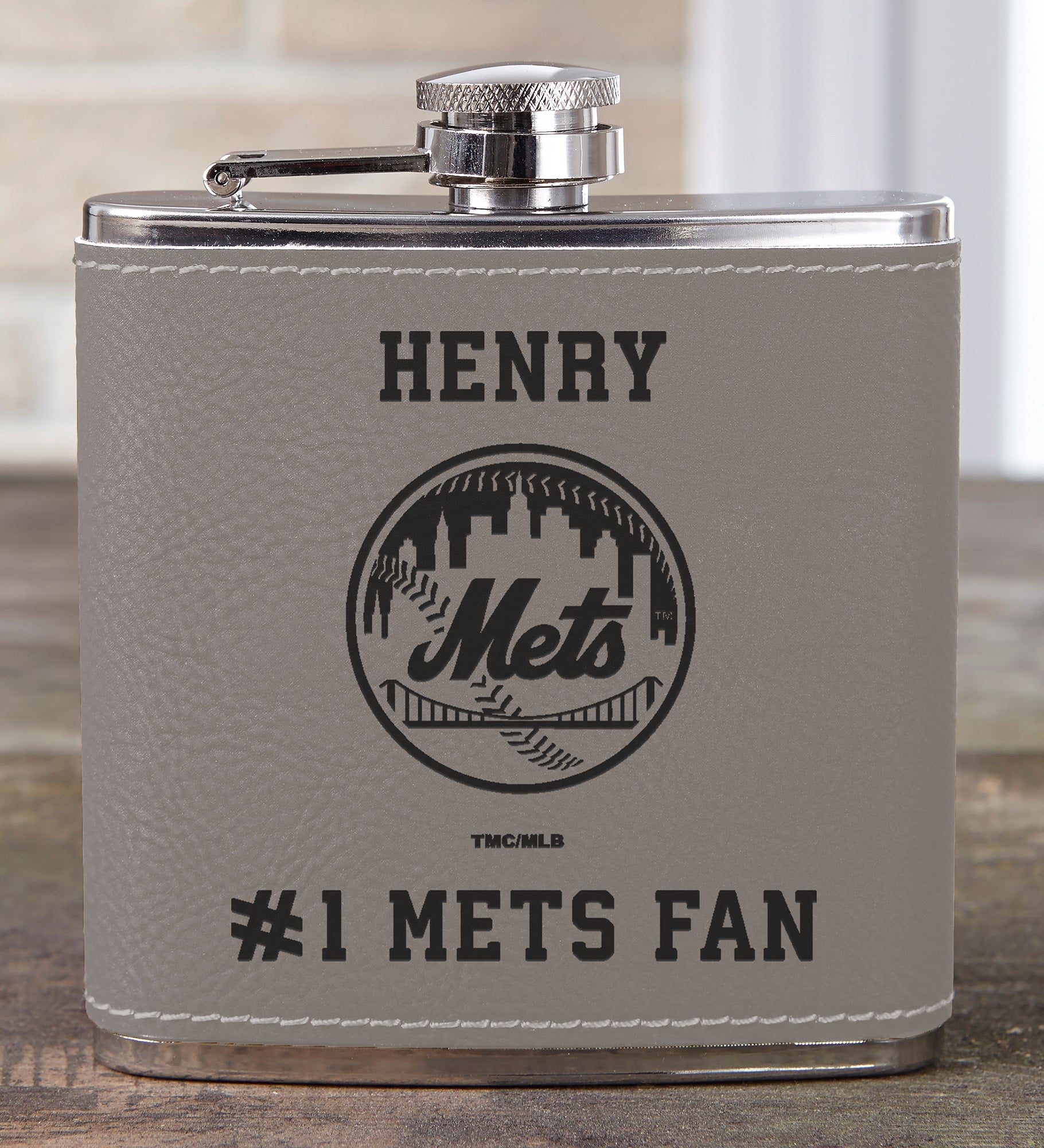 MLB New York Mets Leatherette Personalized Flask
